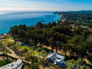 Malibu Luxury Vacation Home with Pool